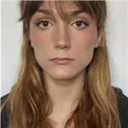 Soy una graduada en humanidades apasionada por la filosofía, literatura, historia y arte, con habilidades analíticas y de pensamiento crítico. Daré clases a estudiantes de secundaria, universitarios y adultos interesados en mejorar en áreas de humanidades